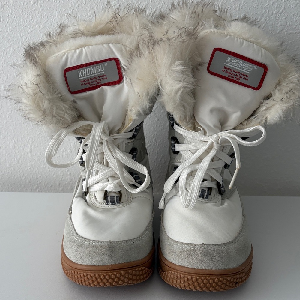 Khombu Ivory and Gray Snow Boots with Faux Fur